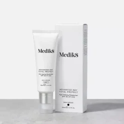 Advanced Day Total Protect Krem nawilżający przeciwko oznakom starzenia SPF30 50ml