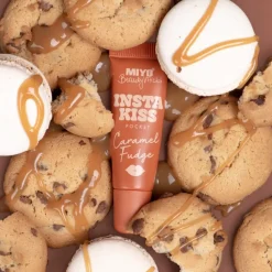 Miyo x BeautyvTricks Insta Kiss Pocket Caramel Fudge Balsam do ust 12ml