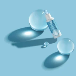 Nawilżające serum poprawiające napięcie z 4% kwasu hialuronowego, 10% kompleksu aminokwasów i 25% kompleksu peptydów biomimetycznych 30ml