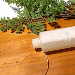 No.3 Super Glowing Essence Toner rozświetlający tonik-esencja do twarzy 200ml