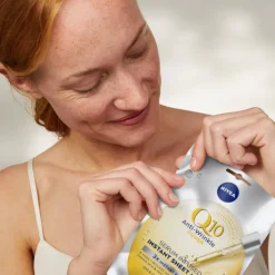 Q10 maska w płachcie z serum przeciwzmarszczkowym 1szt