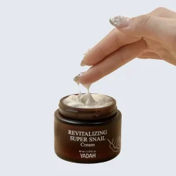 Revitalizing Super Snail Cream krem do twarzy ze śluzem ślimaka 80ml