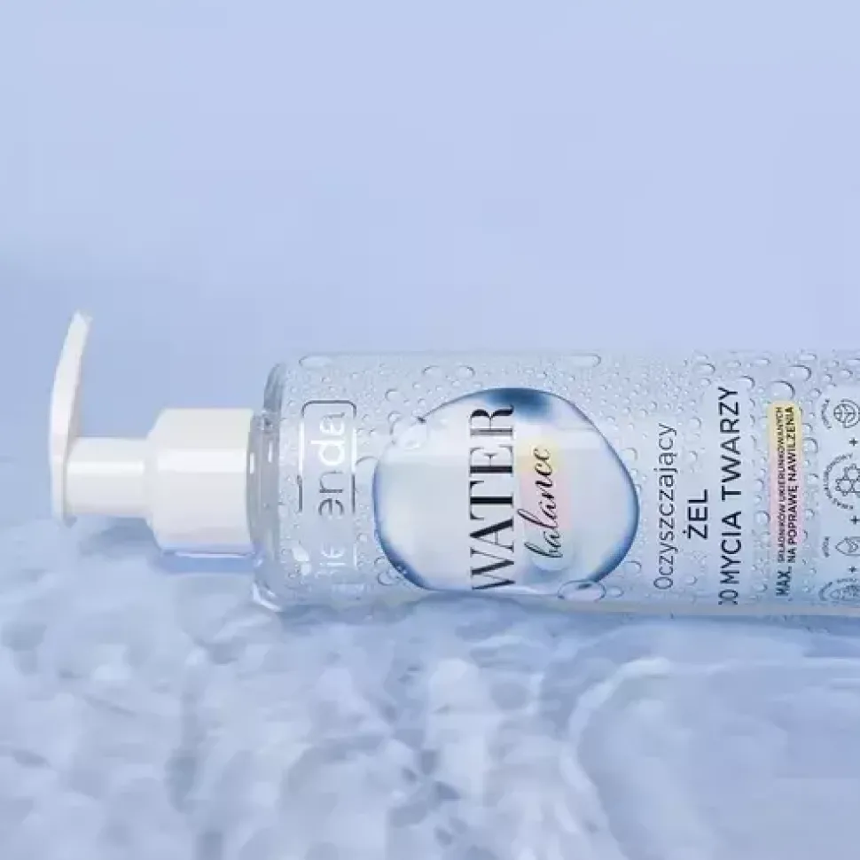 WATER BALANCE Oczyszczający Żel do mycia twarzy, 195g